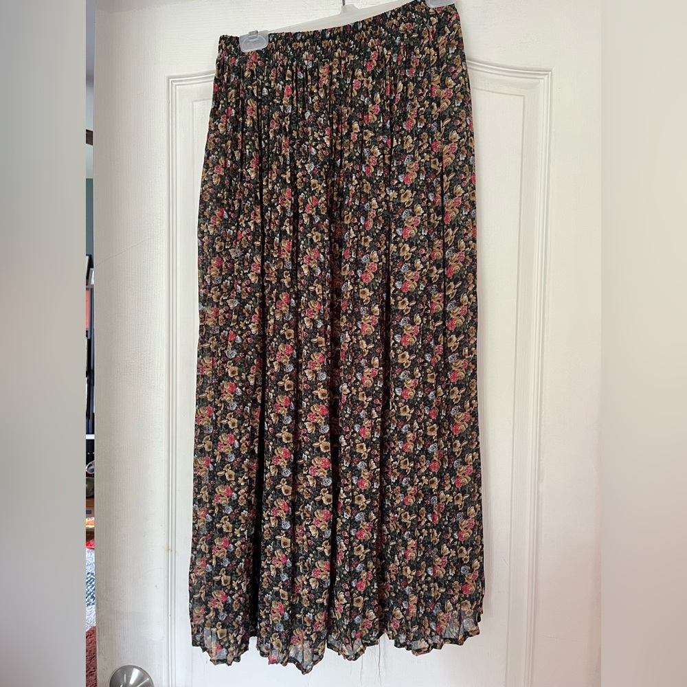 1990s Diane K. Floral Black Maxi Skirt